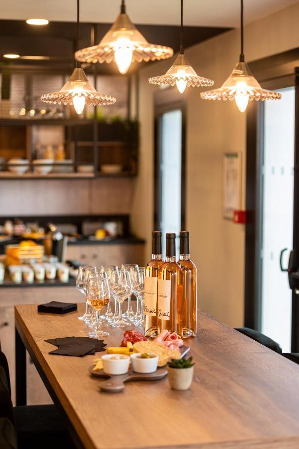 Kyriad Hotel Laval Λαβάλ Εξωτερικό φωτογραφία