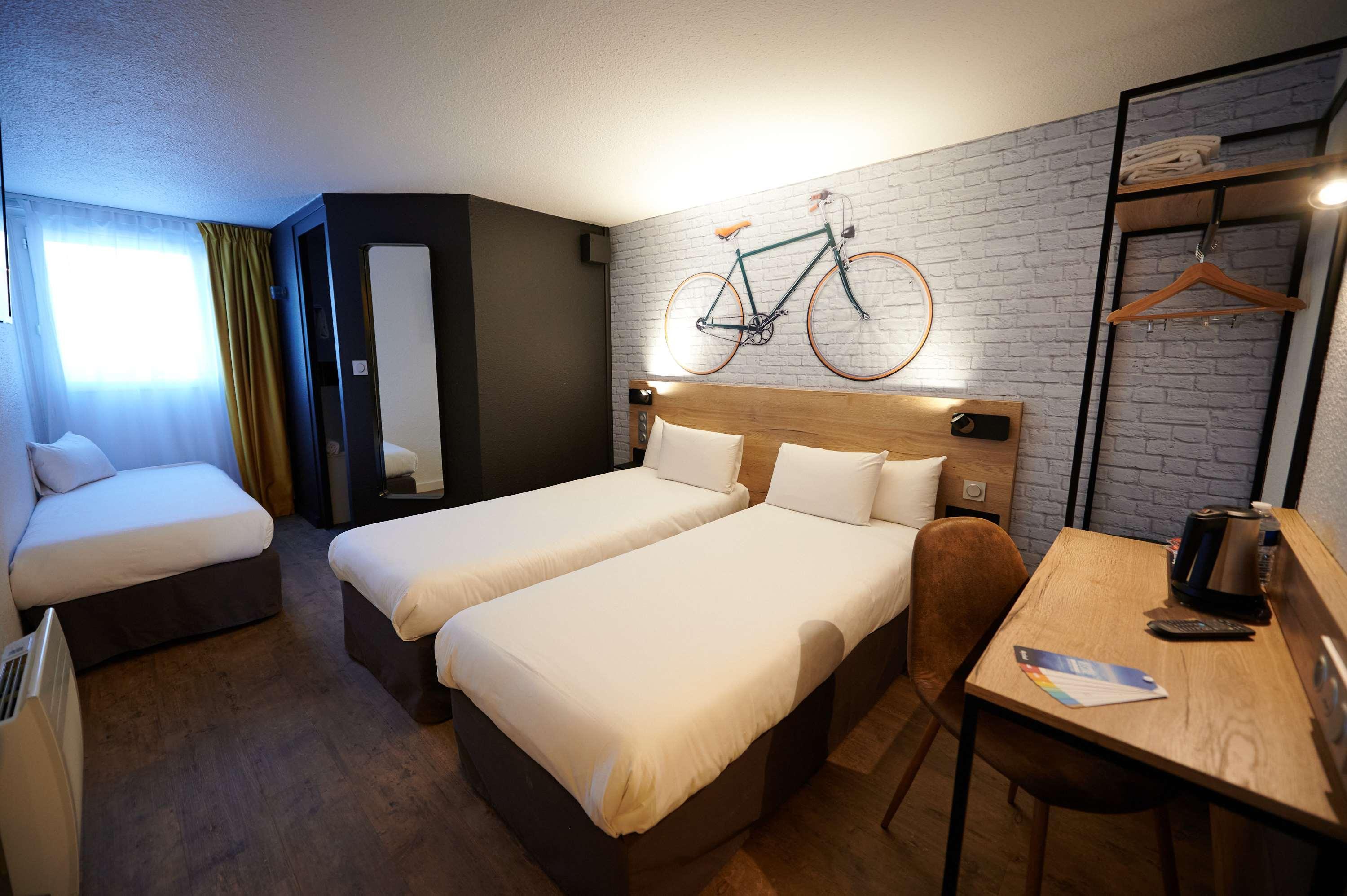 Kyriad Hotel Laval Λαβάλ Εξωτερικό φωτογραφία
