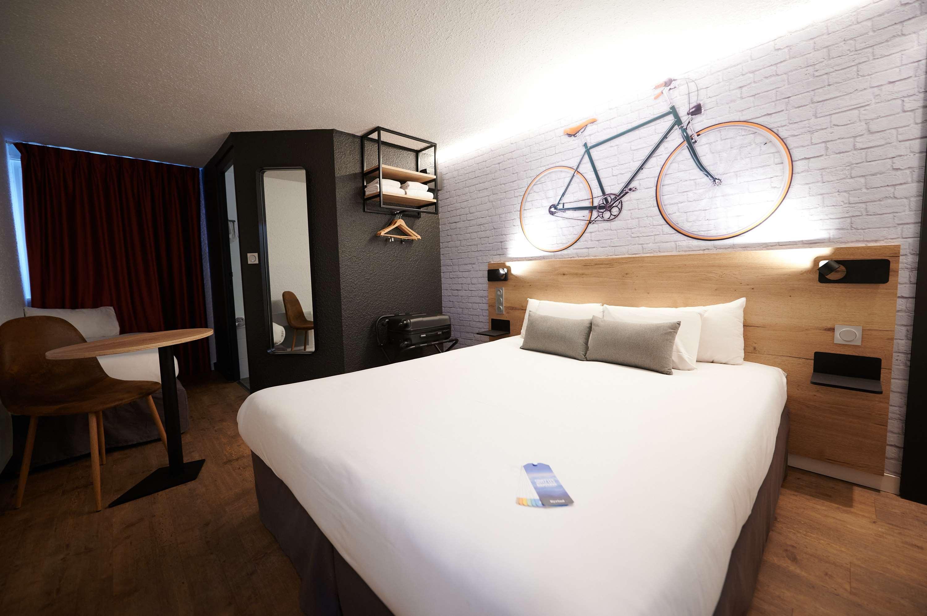 Kyriad Hotel Laval Λαβάλ Εξωτερικό φωτογραφία