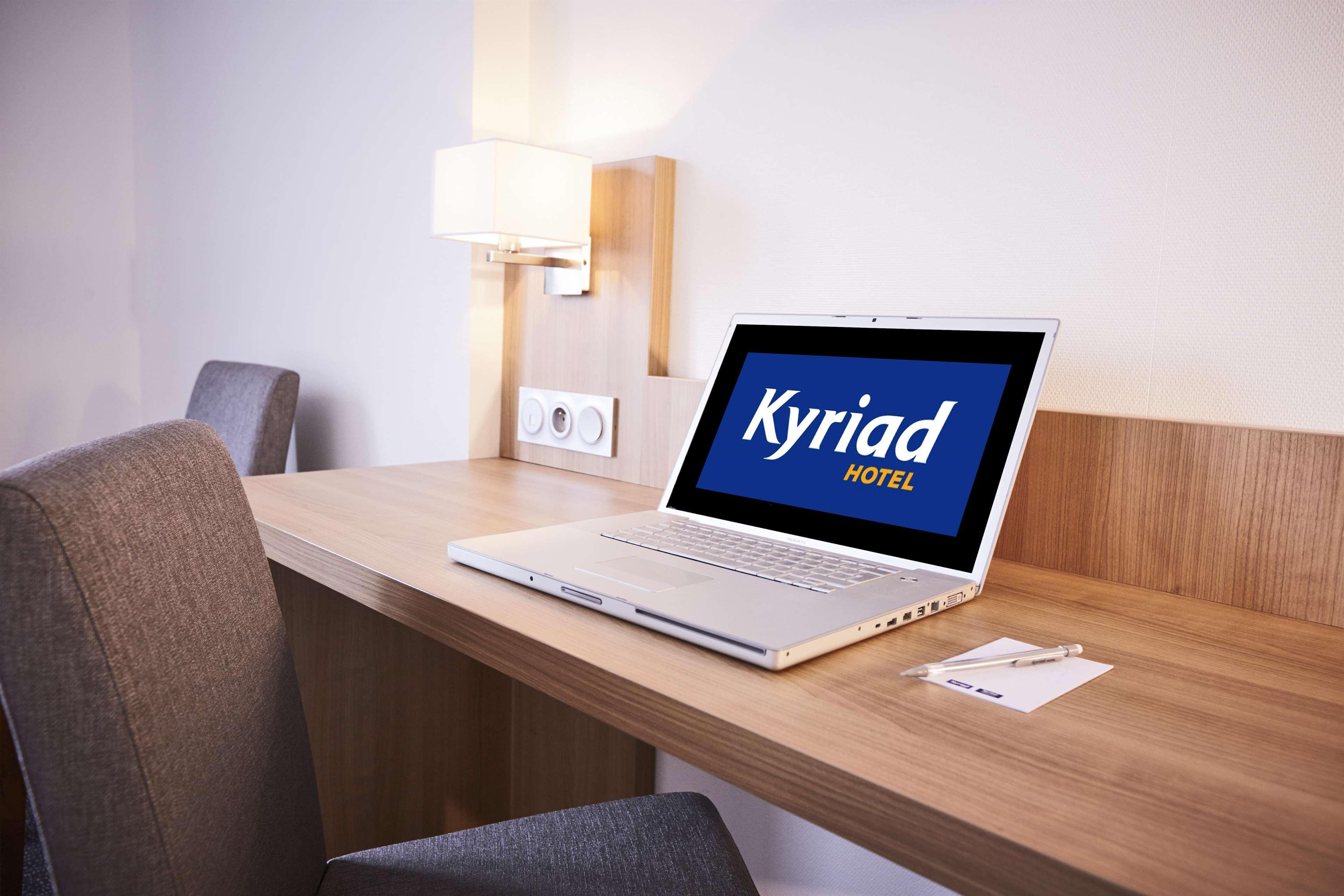 Kyriad Hotel Laval Λαβάλ Εξωτερικό φωτογραφία