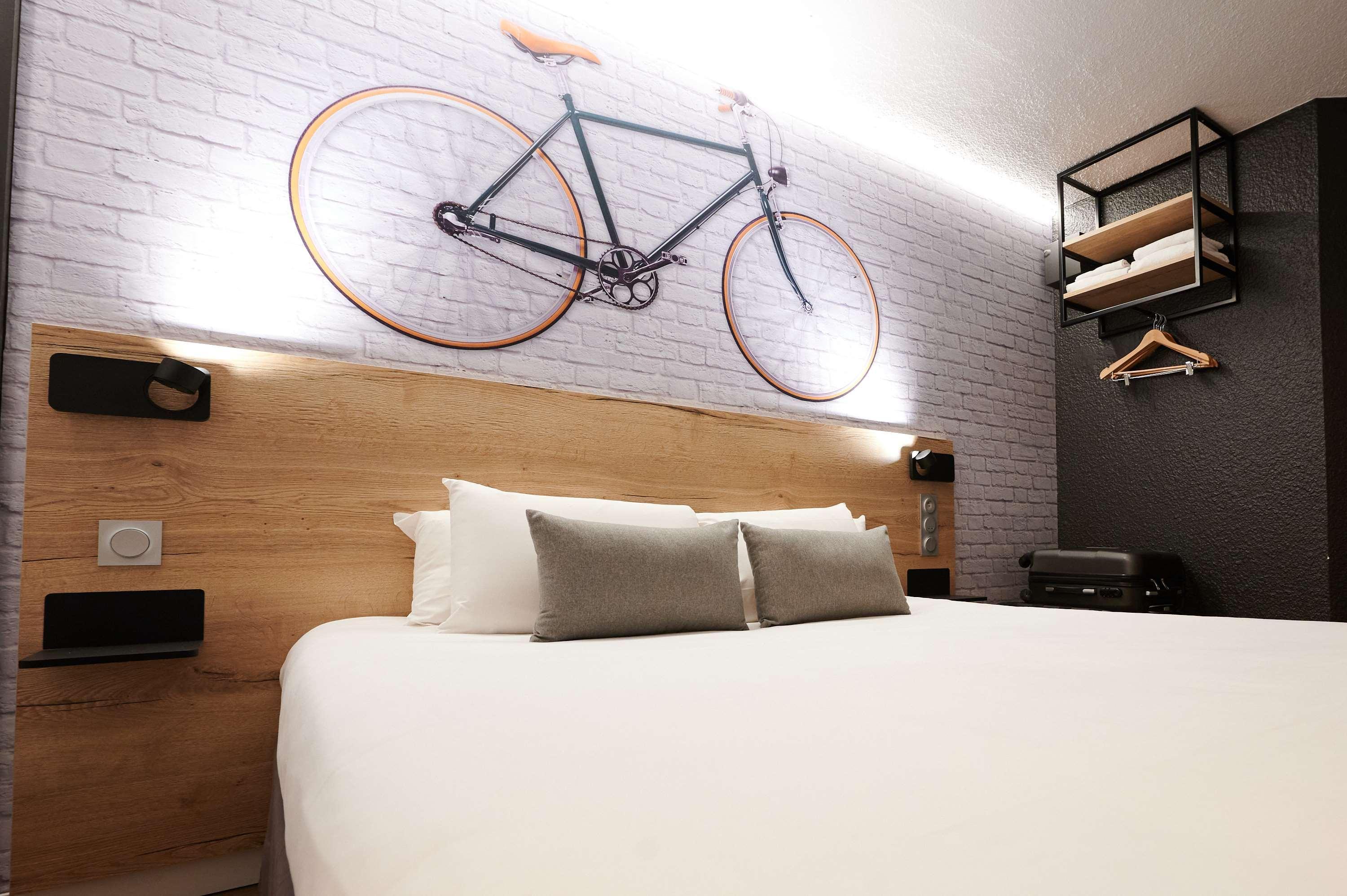 Kyriad Hotel Laval Λαβάλ Εξωτερικό φωτογραφία