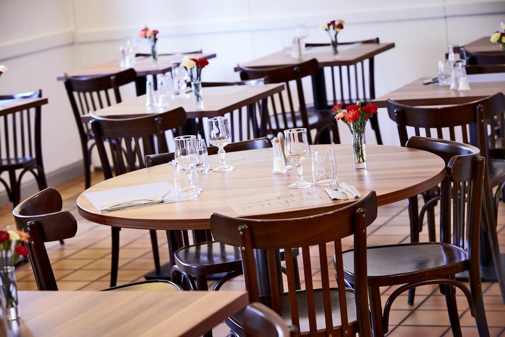Kyriad Hotel Laval Λαβάλ Εξωτερικό φωτογραφία