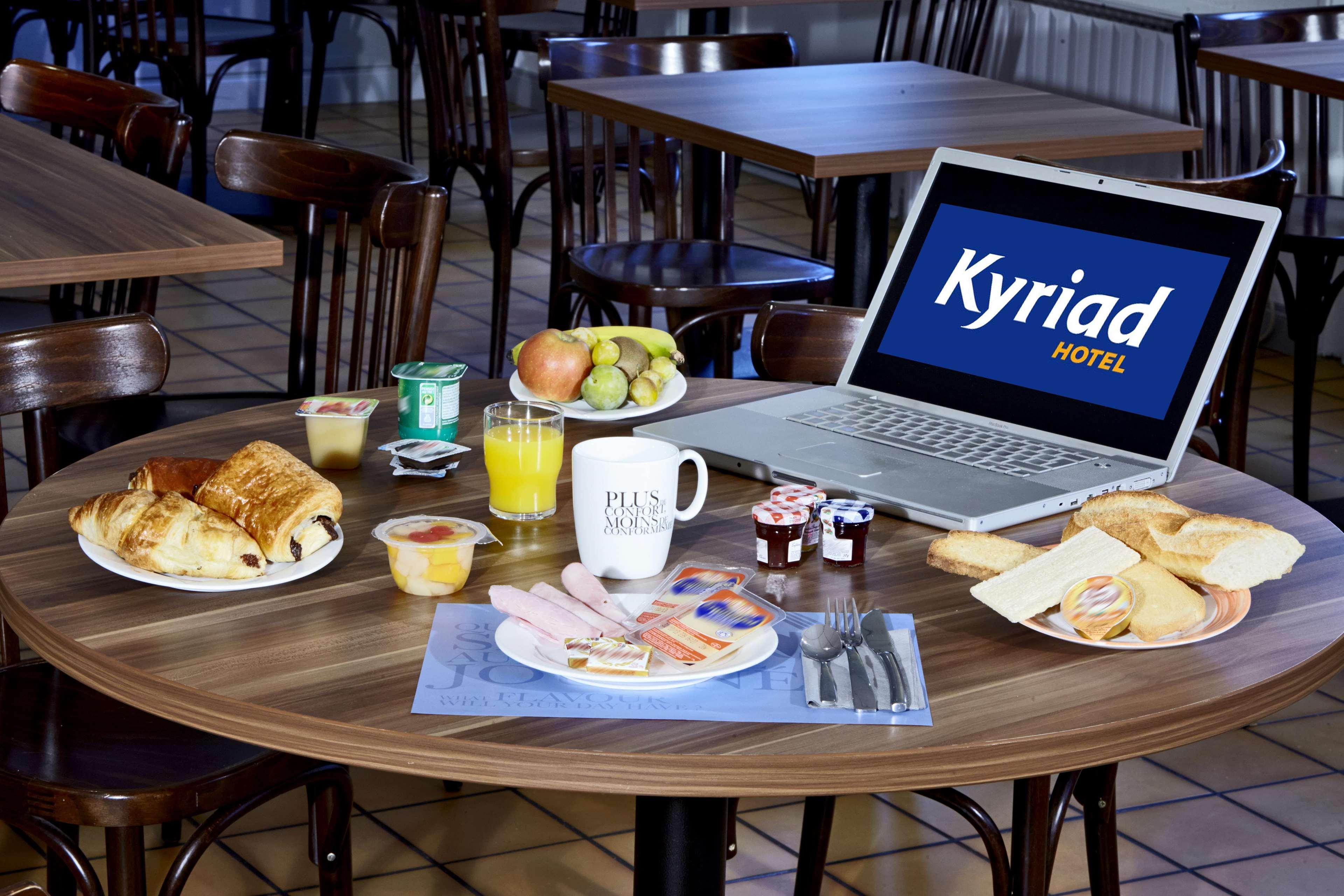Kyriad Hotel Laval Λαβάλ Εξωτερικό φωτογραφία